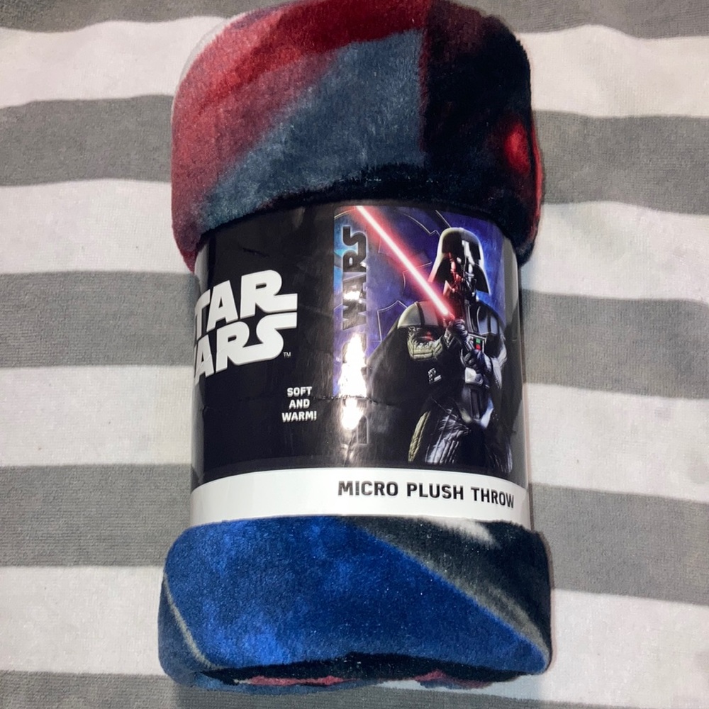 Star Wars plush throw